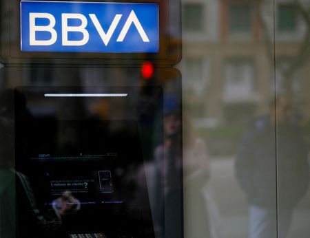 La banque espagnole BBVA propose une fusion à 12 MdsE à Sabadell)