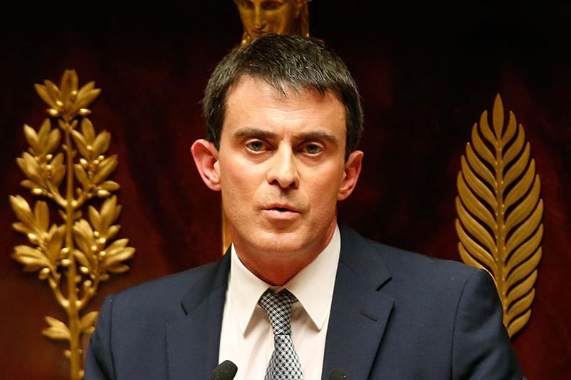 Manuel Valls promet des baisses d’impôt pour les classes moyennes en 2015