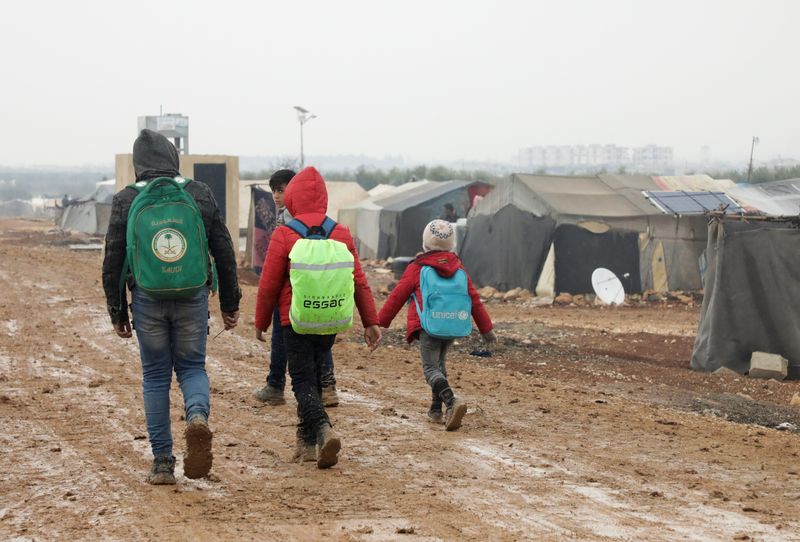 La France rapatrie 32 enfants et 15 femmes détenues dans des camps syriens