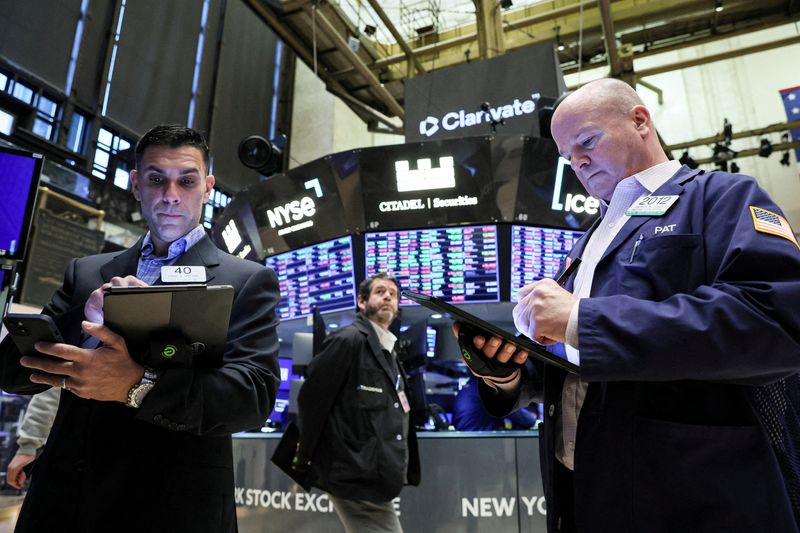 Wall Street termine en ordre dispersé, la crainte d'une récession reprend le dessus