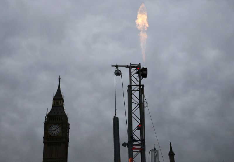 La Grande-Bretagne lève le moratoire sur l'extraction du gaz de schiste par fracturation