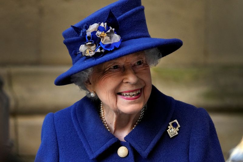 Elizabeth II remplacée par son fils Charles à l'ouverture du Parlement