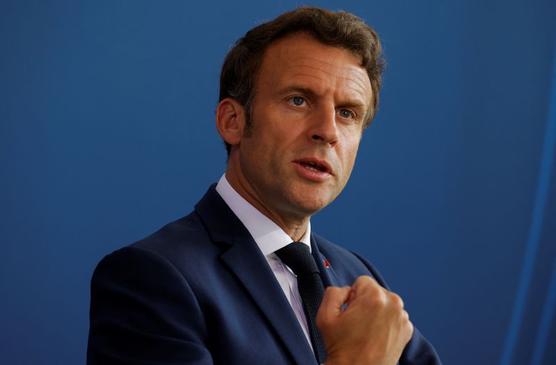 Emmanuel Macron dit connaître le nom de son futur Premier ministre