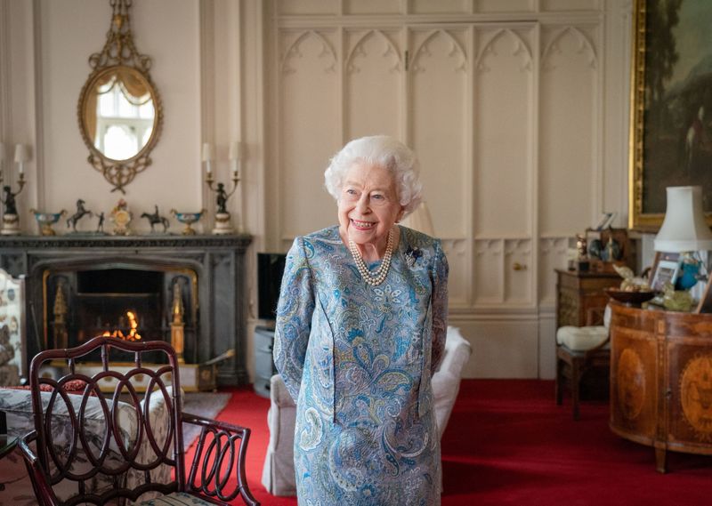 La reine Elizabeth II d'Angleterre participera aux célébrations du Jubilé, Andrew et Harry exclus