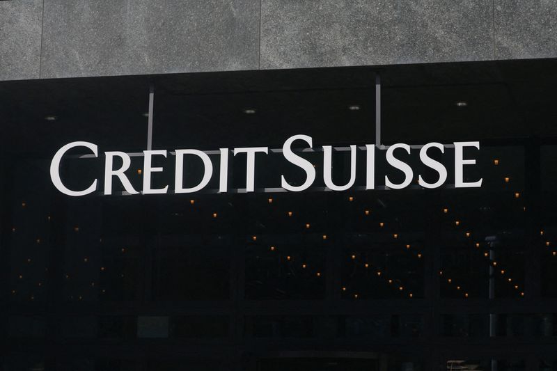 Des banques limitent leurs opérations avec Credit Suisse sources