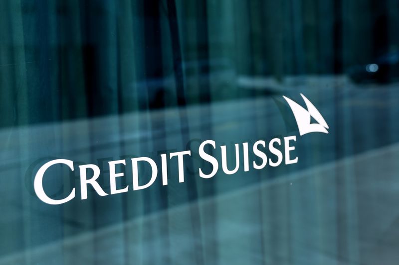 Credit Suisse envisage de scinder sa banque d'investissement en trois