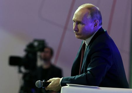 La Russie "n'a pas besoin de l'arme nucléaire pour remporter la victoire en Ukraine", affirme Poutine)