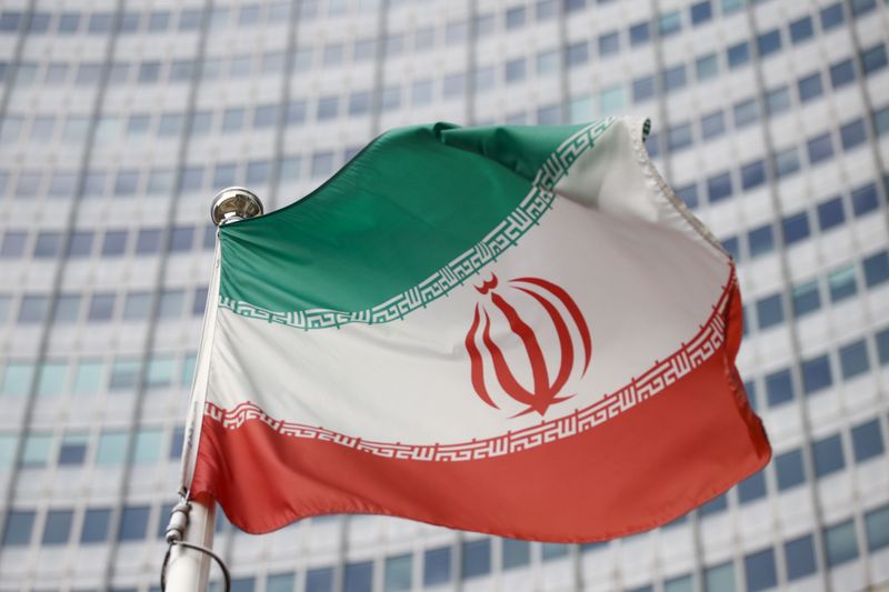 Paris réclame la libération immédiate de deux Français arrêtés en Iran