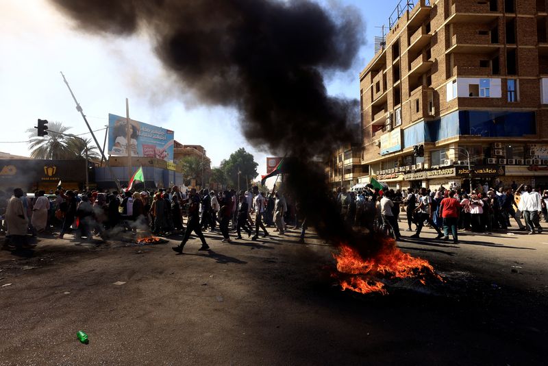 Soudan: Trois personnes tuées lors de manifestations contre la junte