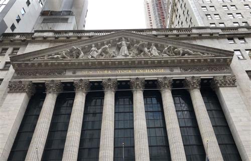 Wall Street accentue sa chute après la Fed)