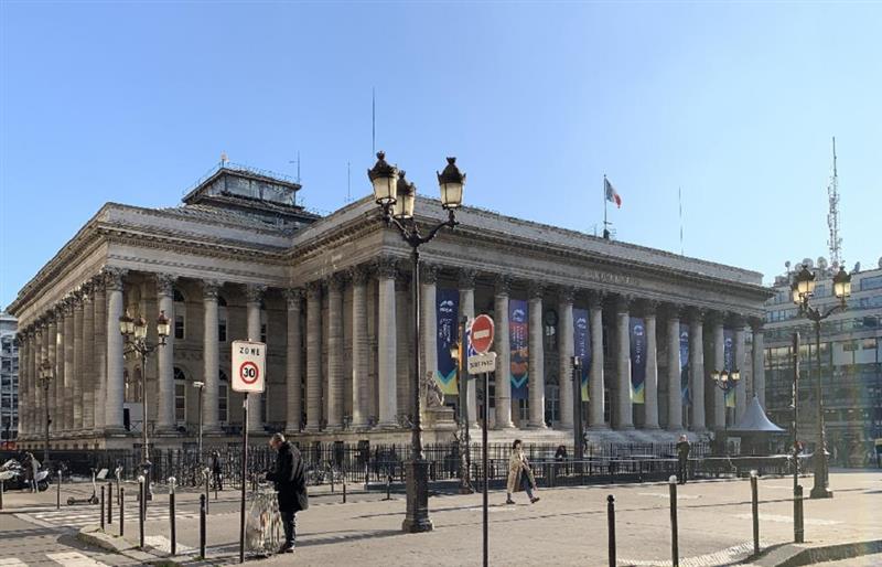 Ouverture Paris : le marché parisien toujours dans le vert