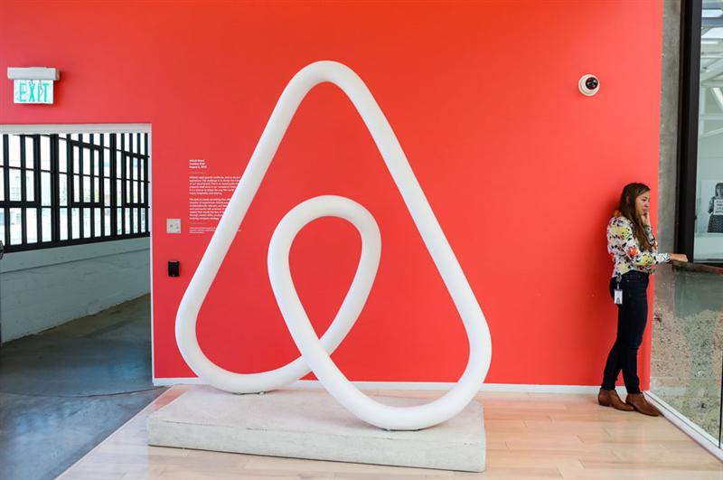 Airbnb profite à plein de l'envolée de la demande de voyages