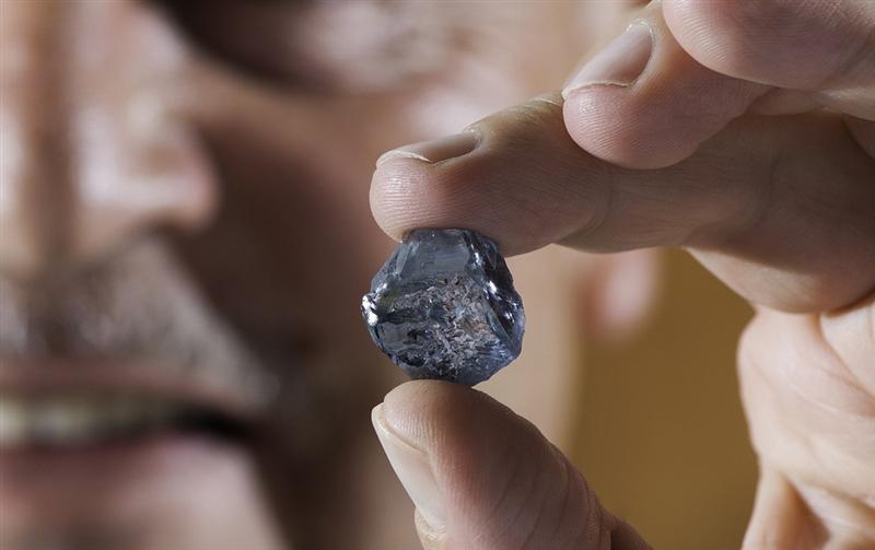 Combien peut valoir le diamant bleu de 29,6 carats ?