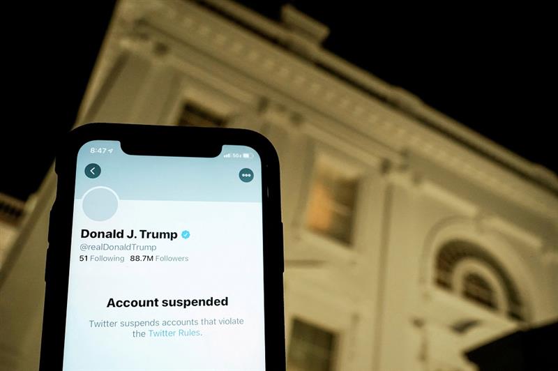 Malgré la réactivation de son compte, Donald Trump n'a 'aucune raison' de revenir sur Twitter