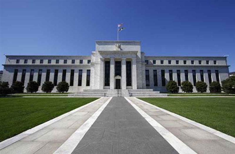 La Fed relève son taux directeur d'un demi-point, à 0,75%-1,00%