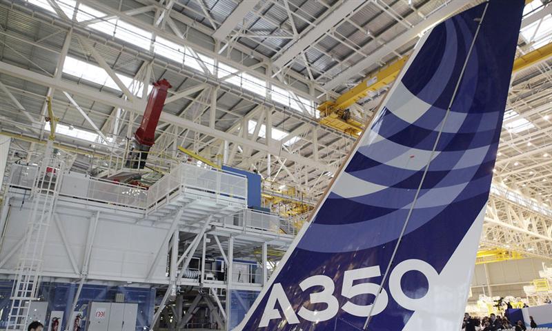 Airbus : CMA CGM commande 4 avions cargo A350F