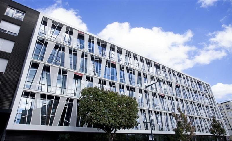 HSBC abaisse de 7% le prix de sa SCPI de bureaux Elysées Pierre 