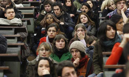 Etudiants : Jérome Cahuzac dément tout projet de suppression de la "demi-part" fiscale