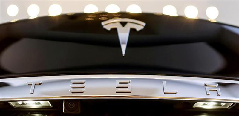 Tesla : à l'arrêt en Chine, rappel de voitures aux USA