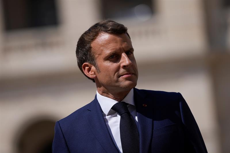 Macron promet d'alléger les droits de succession