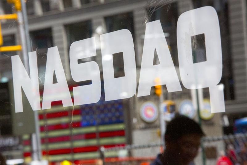 Clôture de Wall Street : en baisse, le Nasdaq rechute de 2,5%