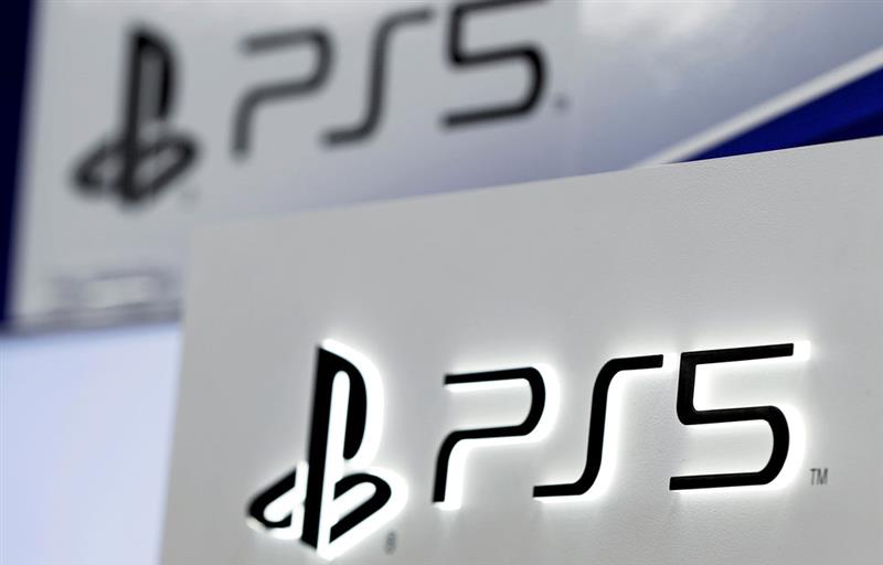 Faute de Playstation 5, Sony relance la production de la Playstation 4 !