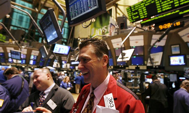 Wall Street soutenu par les ventes de détail et les comptes trimestriels