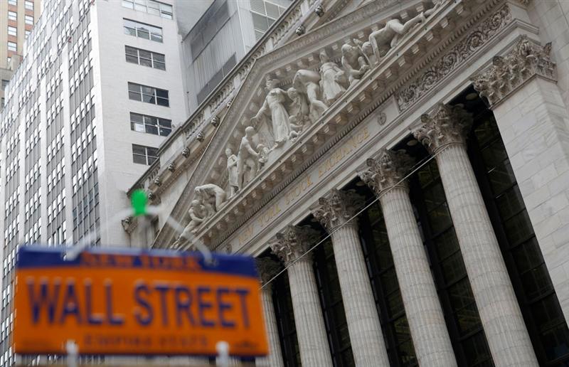 Wall Street : l'emploi rassure... un peu