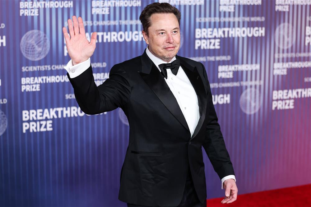 Tesla : Musk fait son mea culpa après des indemnités de départ trop basses